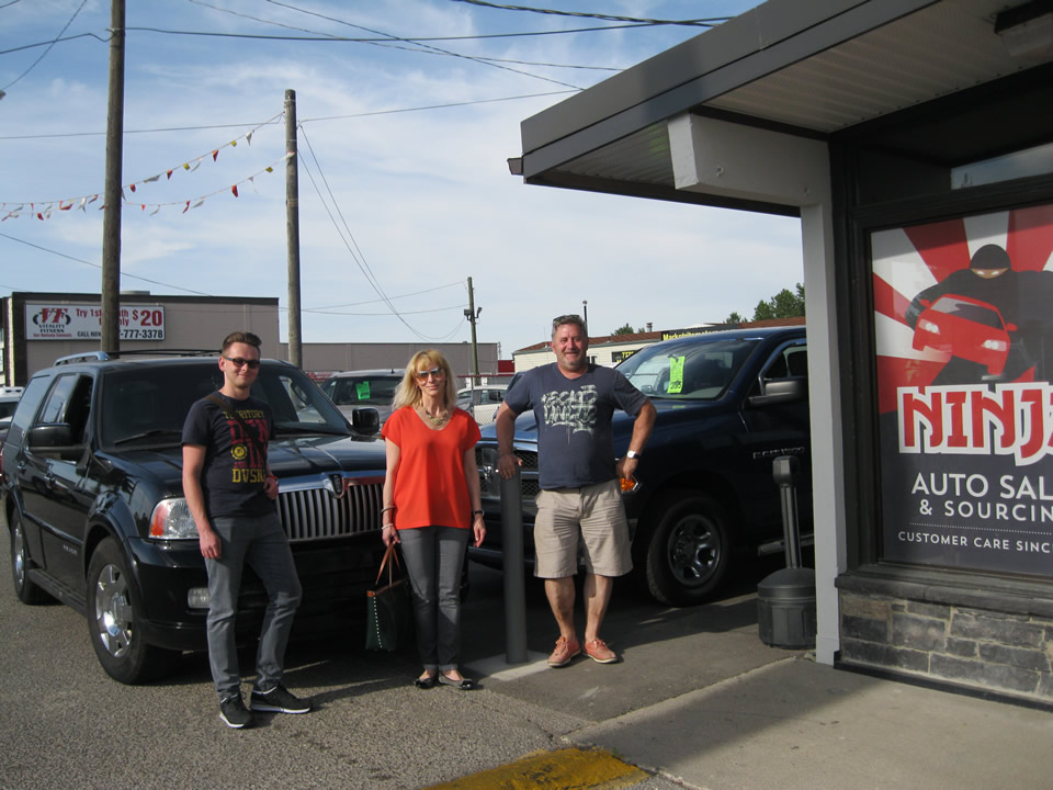 New Lincoln Navigator for "The Russians"